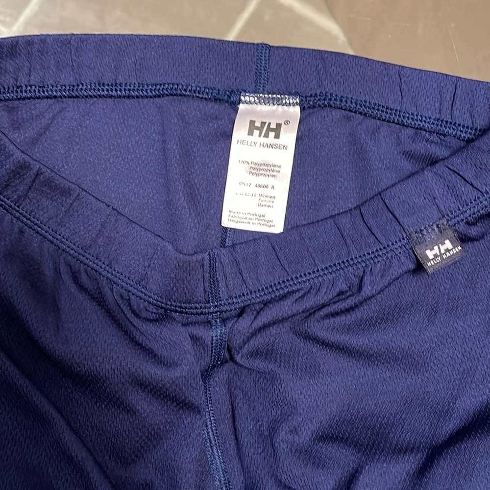 HH, Helly Hansen,100% Polypropylene,quick dry,base layer,outdoor essential BNWOT